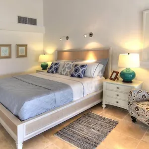 beachfront-paradise-luxury-penthouse-punta-cana.comcaribbean.com/